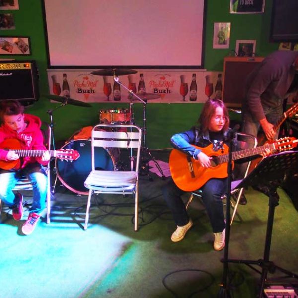 As Guitare soirée musique élèves guitare du 10 décembre 2013