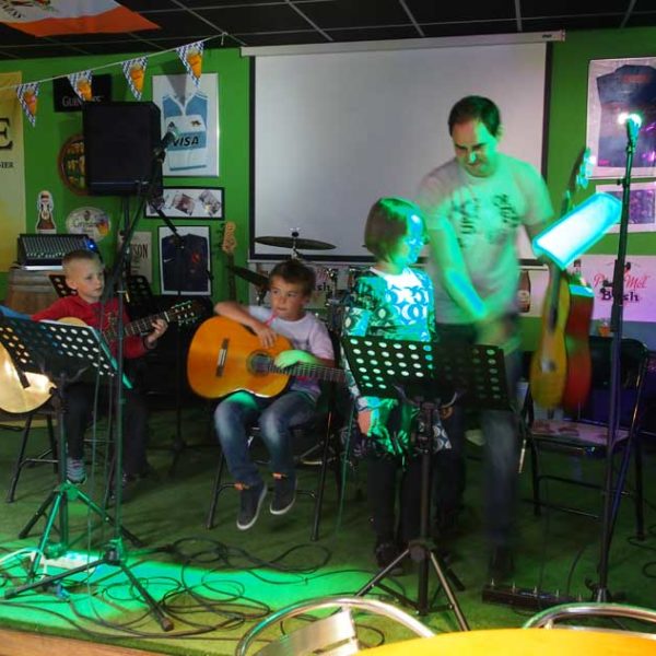 As Guitare soirée concert guitare du 28 mai 2013